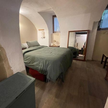 Rent Big Room With Breakfast Free In Old City Нанси Екстериор снимка